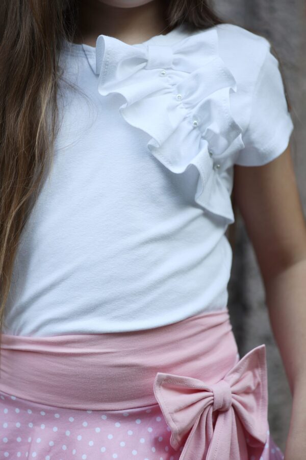 Tričko s efektnou mašľou a s perličkami UNIQUE Girl biele