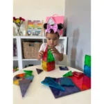 Magna Tiles Magnetická stavebnica Clear Colors 32 dielov – Hračky od 3 do 6 rokov pre deti z e-shopu Naša Bublinka Ma...