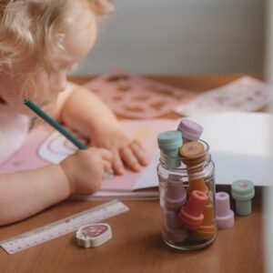 Little Dutch Samofarbiace pečiatky 16 ks Fairy Garden – Hračky od 3 do 6 rokov pre deti z e-shopu Naša Bublinka Marti...