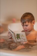 Filibabba Knižka do vane Dino Beach – Hračky na von a do vody pre deti z e-shopu Naša Bublinka Martin | detský obcho...