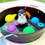 Jellystone Designs Hojdací tučniak Svetlomodrý – Hračky od 0 do 3 rokov pre deti z e-shopu Naša Bublinka Martin | d...