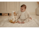 Little Dutch Hus plyšová s aktivitami Newborn Naturals – Hračky od 0 do 3 rokov pre deti z e-shopu Naša Bublinka Ma...