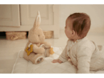 Little Dutch Zajačik plyšový s aktivitami Newborn Naturals – Hračky od 0 do 3 rokov pre deti z e-shopu Naša Bublink...