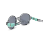 KiETLA detské slnečné okuliare Pop - Black/Lagoon – Slnečné okuliare pre deti pre deti z e-shopu Naša Bublinka Mar...