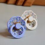 BIBS Boheme Liberty cumlíky z prírodného kaučuku 2ks Chloe Meadow/Ivory Mix – BIBS Boheme pre deti z e-shopu Naša B...