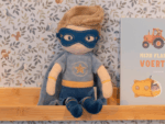 Little Dutch Bábika superhrdina Jim 35 cm – Bábiky pre deti z e-shopu Naša Bublinka Martin | detský obchod s obleče...