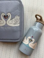 Konges Sløjd Termofľaša Swan Blue – Fľaše pre deti z e-shopu Naša Bublinka Martin | detský obchod s oblečením, ...