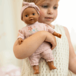 Little Dutch bábika Baby Yara – Bábiky pre deti z e-shopu Naša Bublinka Martin | detský obchod s oblečením, obuvou...