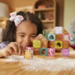 Magna Tiles Magnetická stavebnica microMAGS Gingerbread House Travel Set 24 dielov – Hračky pre deti z e-shopu Naša B...