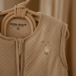 Little Dutch Spací vak s oddeliteľnými rukávmi 70 cm Husa Beige Newborn Naturals – Novinky pre deti z e-shopu Naša ...
