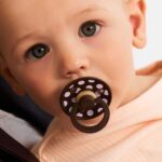 BIBS STUDIO Colour Polka cumlíky z prírodného kaučuku 2 ks Baby Pink/Mocha – BIBS Colour pre deti z e-shopu Naša Bu...
